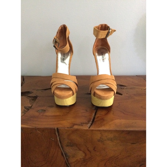 NEW Bebe Clarice Tan Platform Wedges - Picture 4 of 7